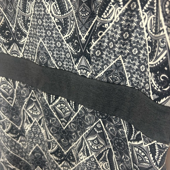 The North Face Activewear dress, Black/White/Grey, Size L, NEW, without tags - Picture 4 of 6